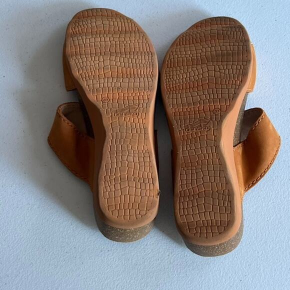 Dansko Sandals Women's Size EU 37 M US 6.5 Maddy Milled Nubuck Hoop and Loop - Picture 5 of 9